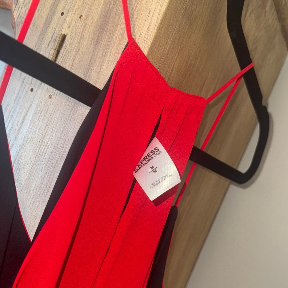 Red express tank - Picture 3 of 3